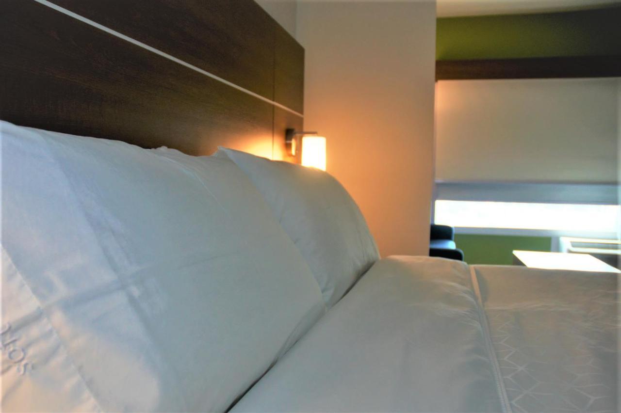 Holiday Inn Express & Suites - Edmonton Sw - Windermere By Ihg Buitenkant foto
