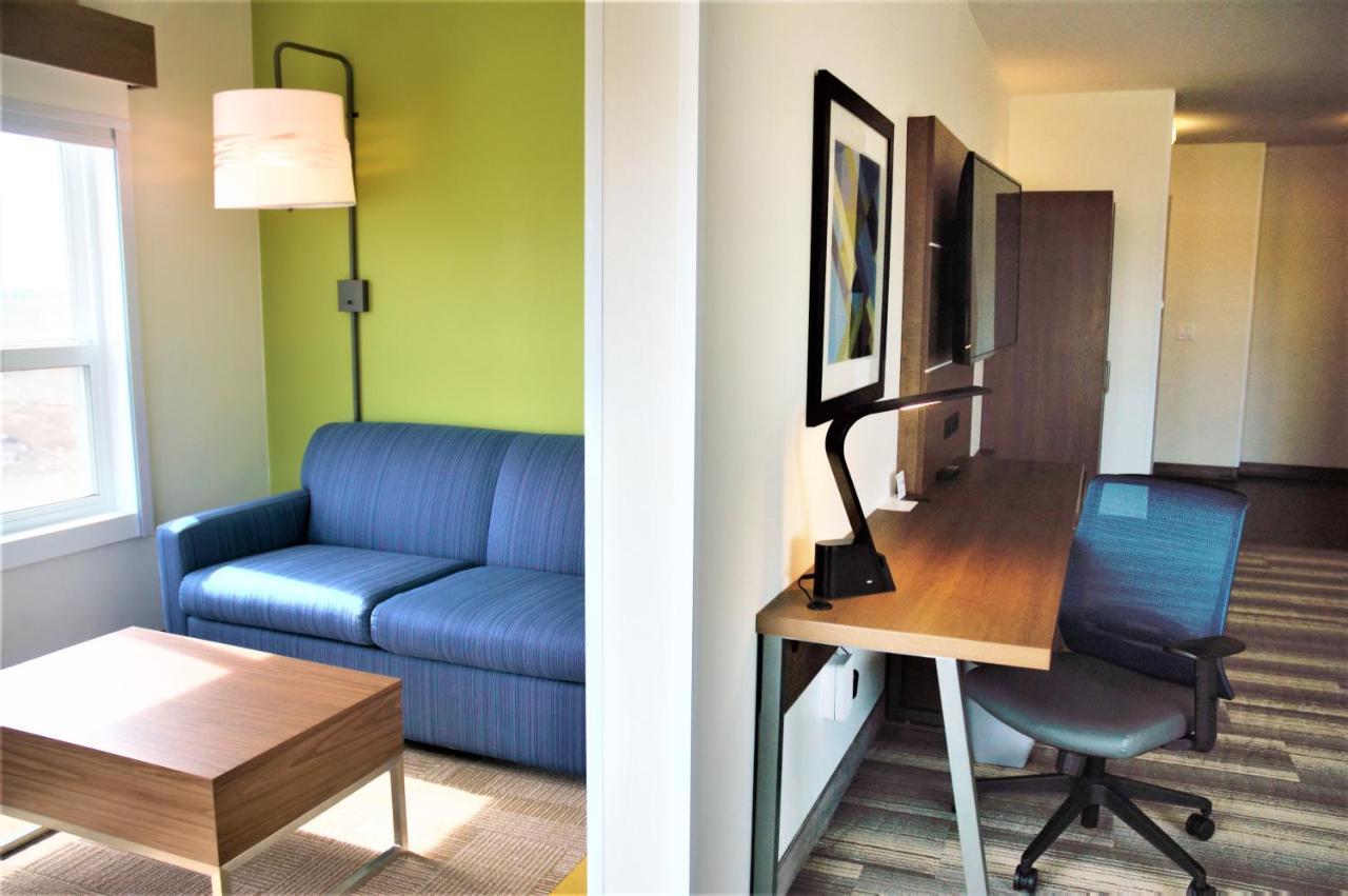 Holiday Inn Express & Suites - Edmonton Sw - Windermere By Ihg Buitenkant foto