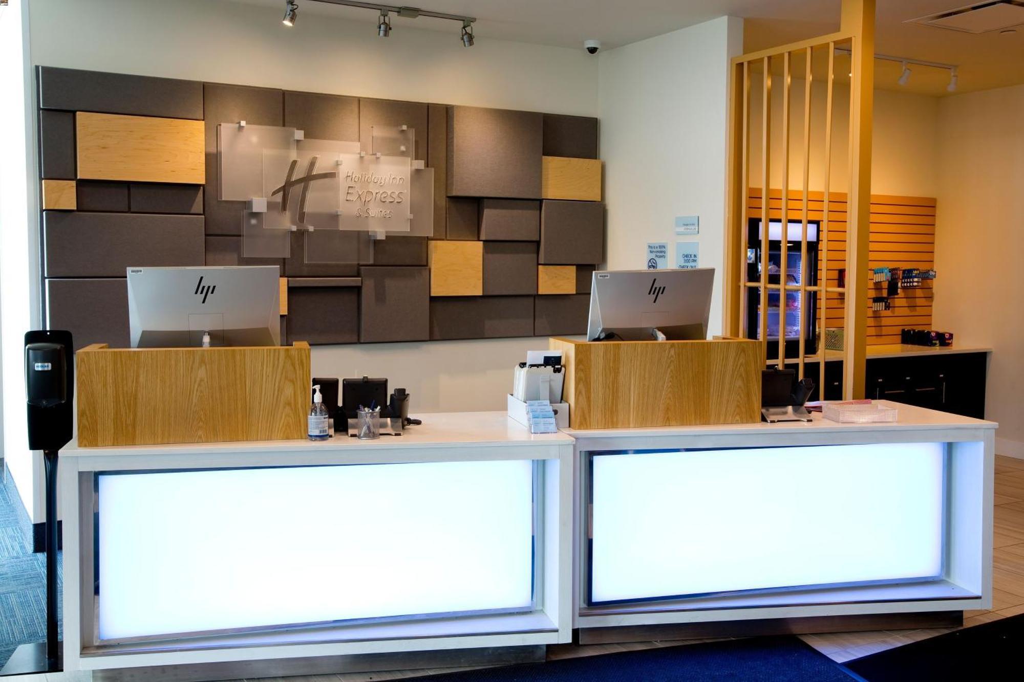 Holiday Inn Express & Suites - Edmonton Sw - Windermere By Ihg Buitenkant foto