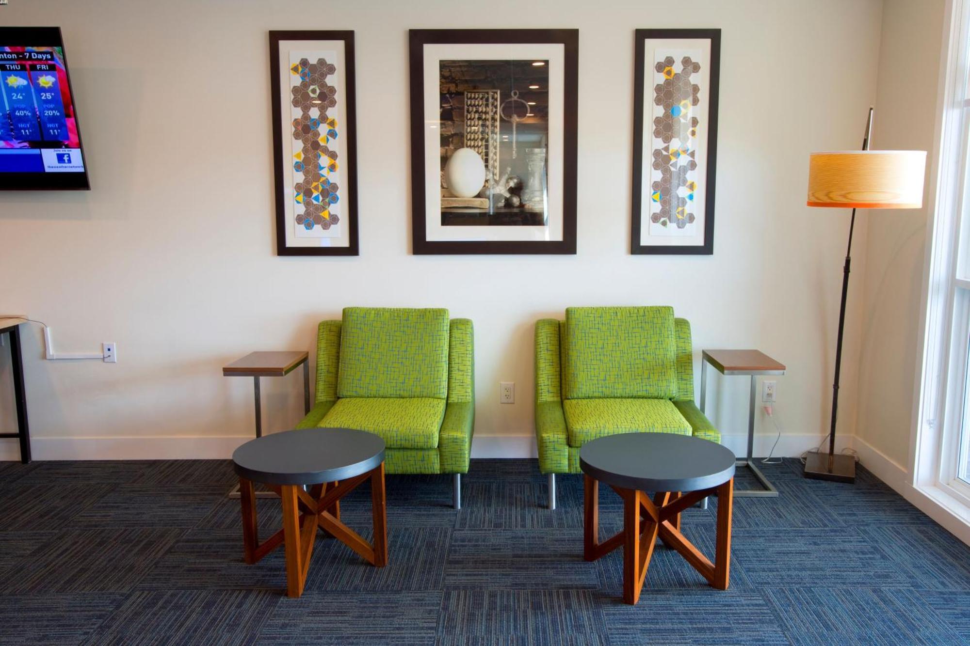Holiday Inn Express & Suites - Edmonton Sw - Windermere By Ihg Buitenkant foto